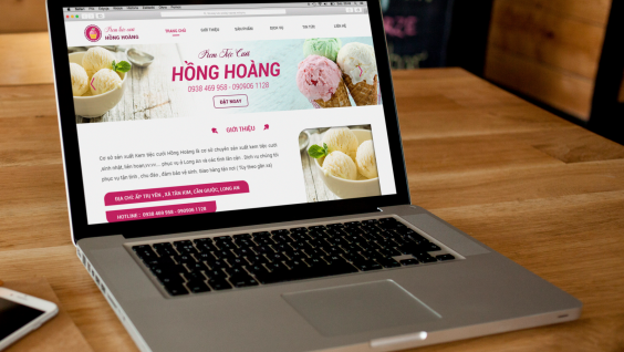 KEM TIỆC CƯỚI HỒNG HOÀNG